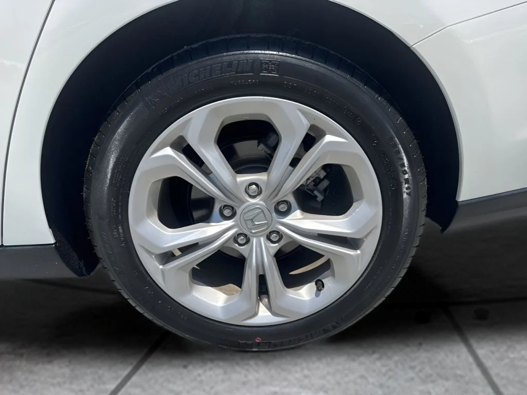 Used 2025 White Honda LX image 29