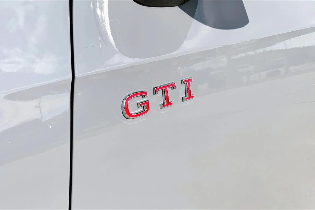 New 2026 Moonstone Gray Volkswagen SE image 9