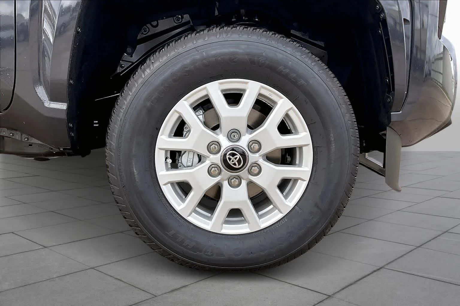 2026 Toyota Tacoma SR5 - Photo 10