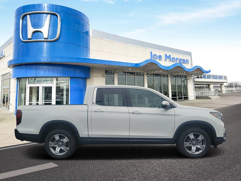 New 2026 Platinum White Pearl Honda RTL image 3