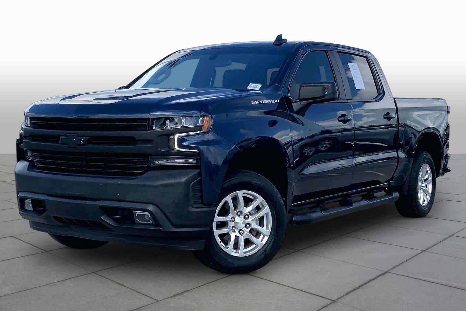 Used 2022 Northsky Blue Metallic Chevrolet LT image 2