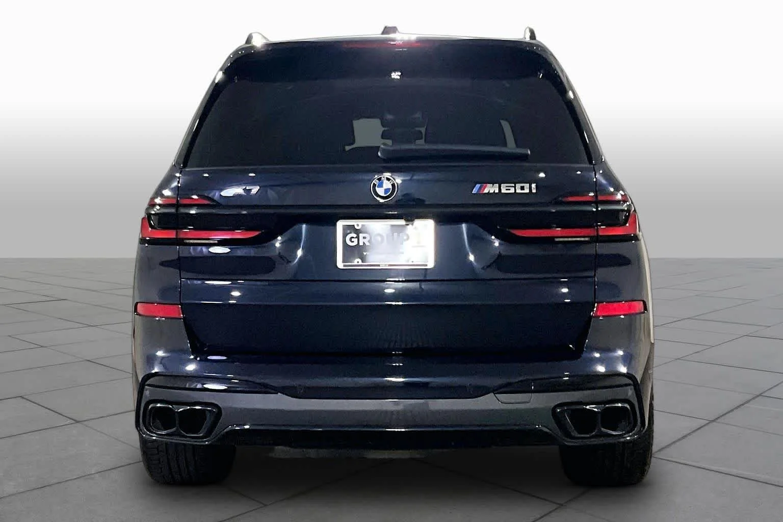 Certified Used 2025  BMW M60i image 4