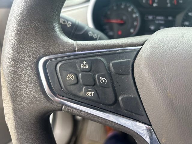 Used 2016 White Chevrolet LS image 12