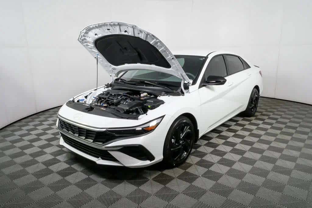 New 2026 Serenity White Hyundai SEL Sport image 10