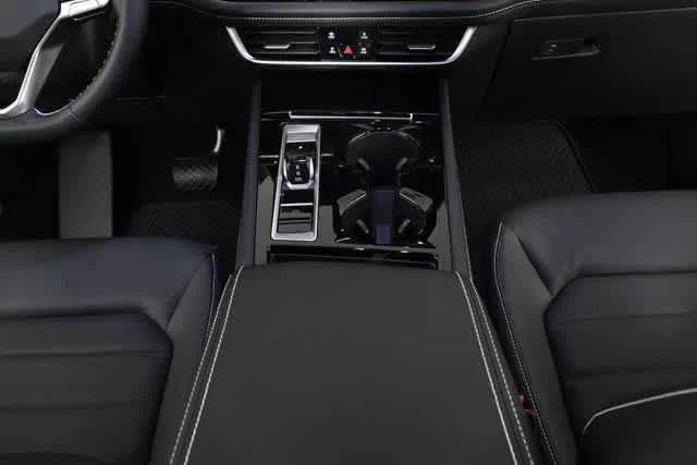 2026 Volkswagen Atlas SEL - Photo 30