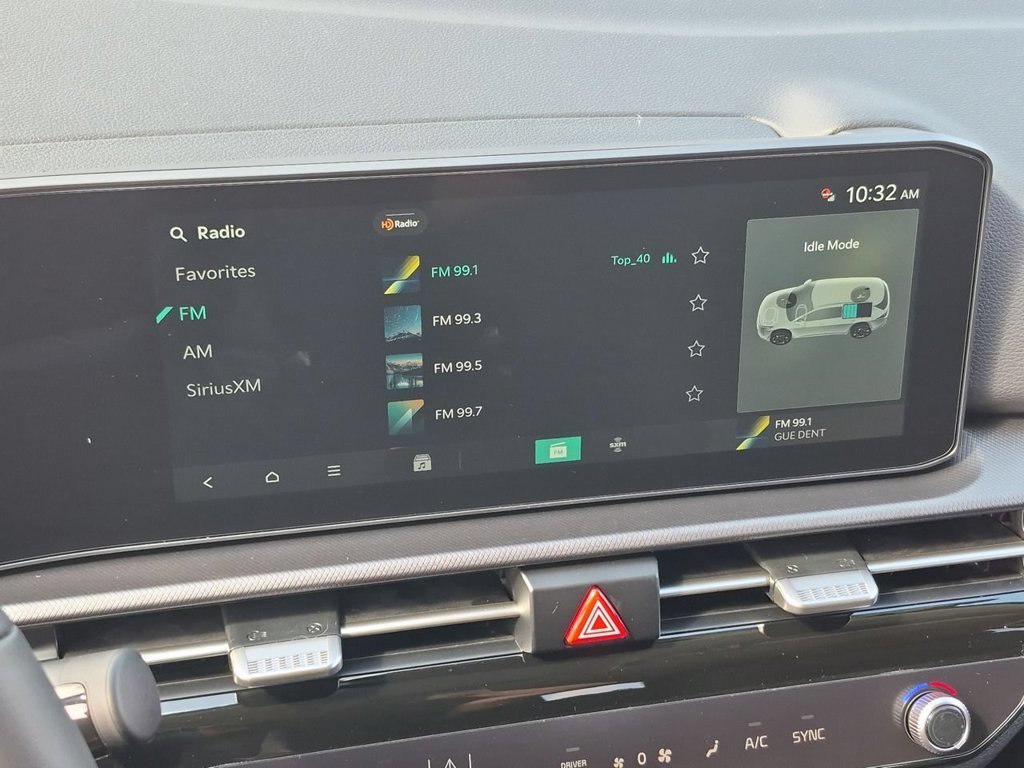 New 2027 Fusion Black Kia LX image 13