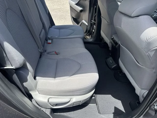 Used 2022 Gray Toyota L image 11
