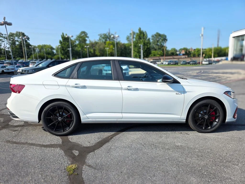 New 2026 Pure White w/Deep Black Roof Volkswagen 2.0T Autobahn image 2