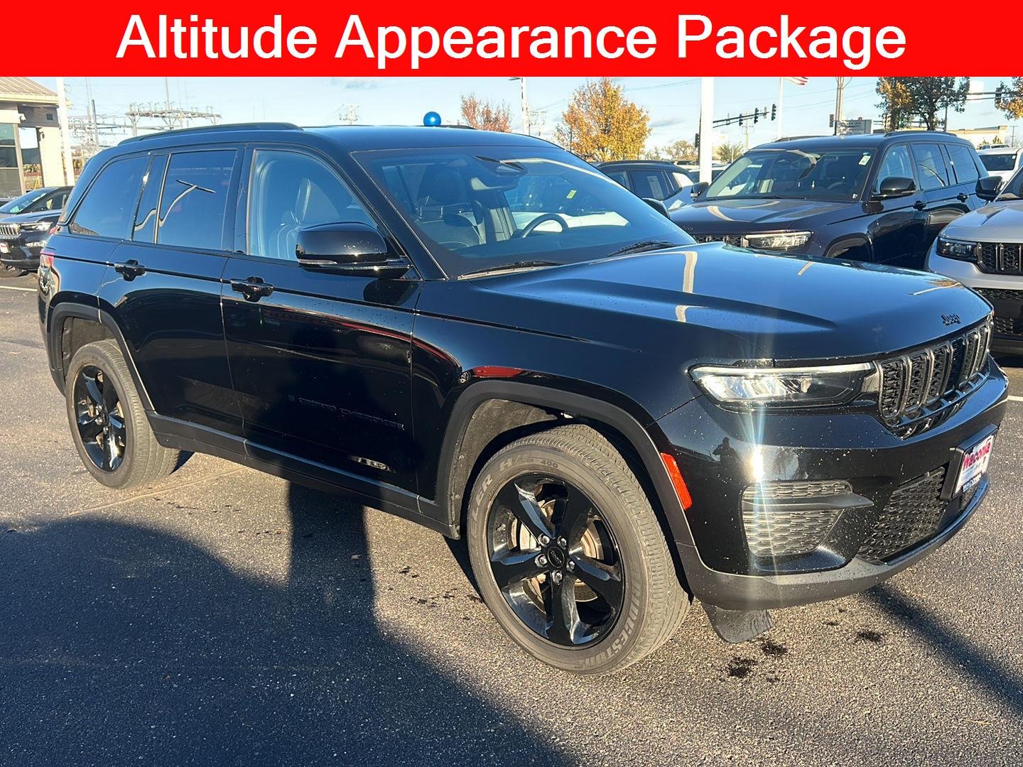 Certified 2022 Jeep Grand Cherokee Altitude with VIN 1C4RJHAG0N8605014 for sale in Waconia, Minnesota