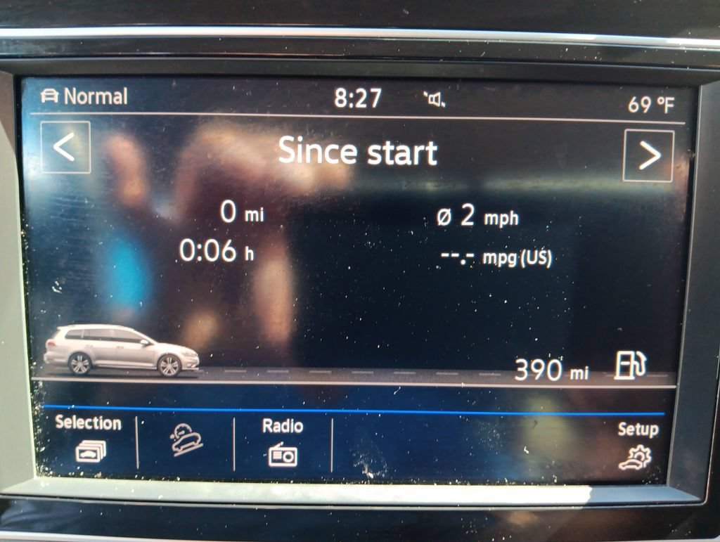 Used 2019 Black Volkswagen S image 19