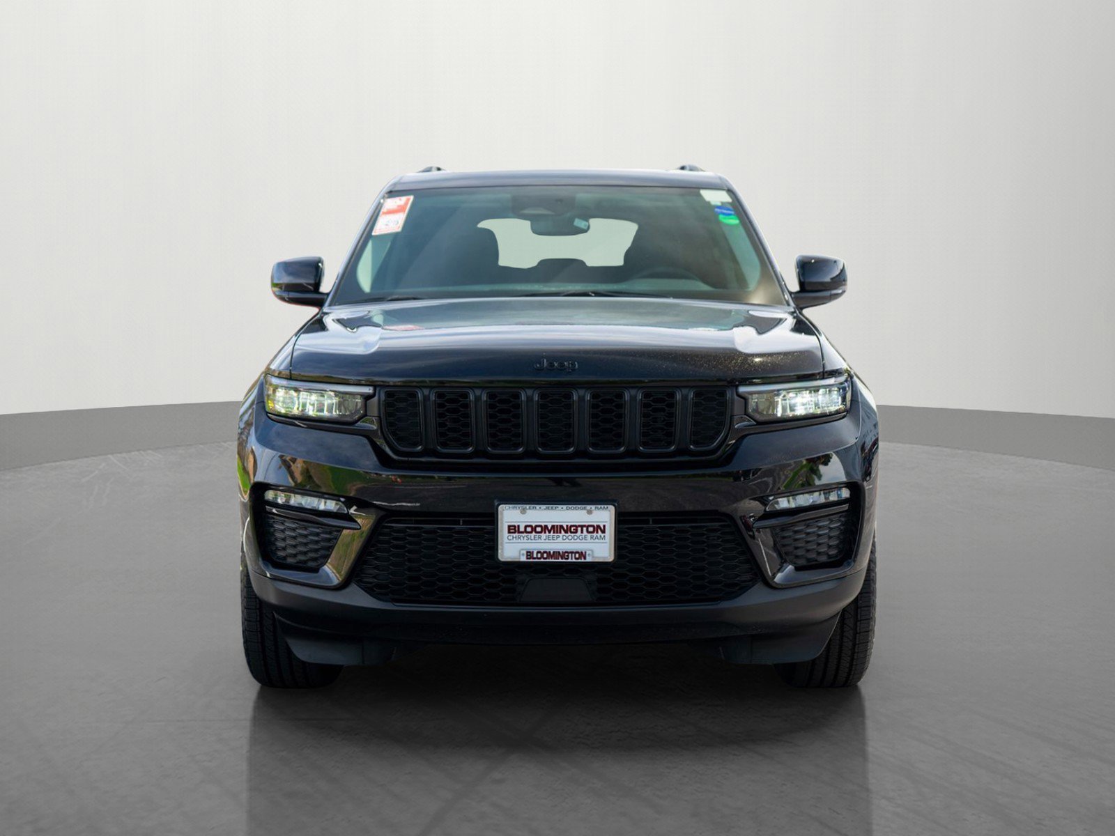 Used 2023 Jeep Grand Cherokee Limited with VIN 1C4RJHBG4PC546967 for sale in Minneapolis, Minnesota