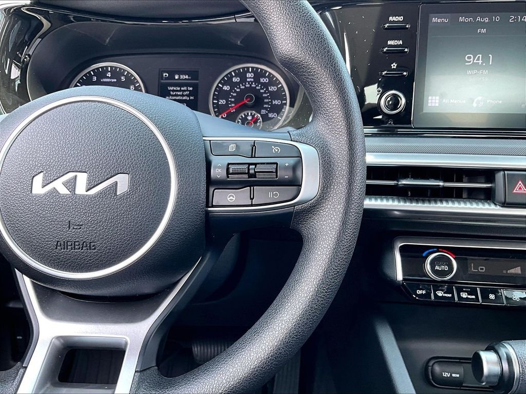 Used 2024 Silver Kia LXS image 24