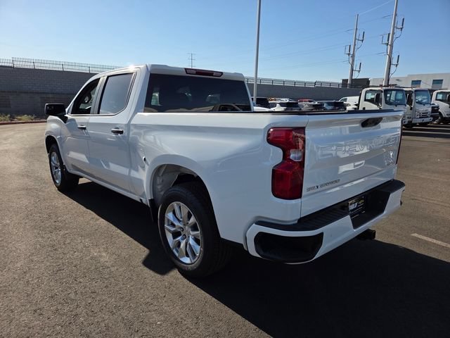 New 2026 Summit White Chevrolet Custom image 3