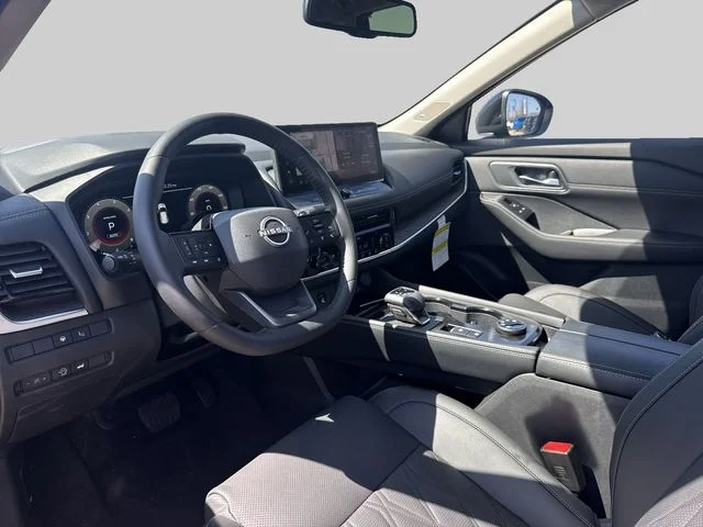 2025 Nissan Rogue Platinum - Photo 6