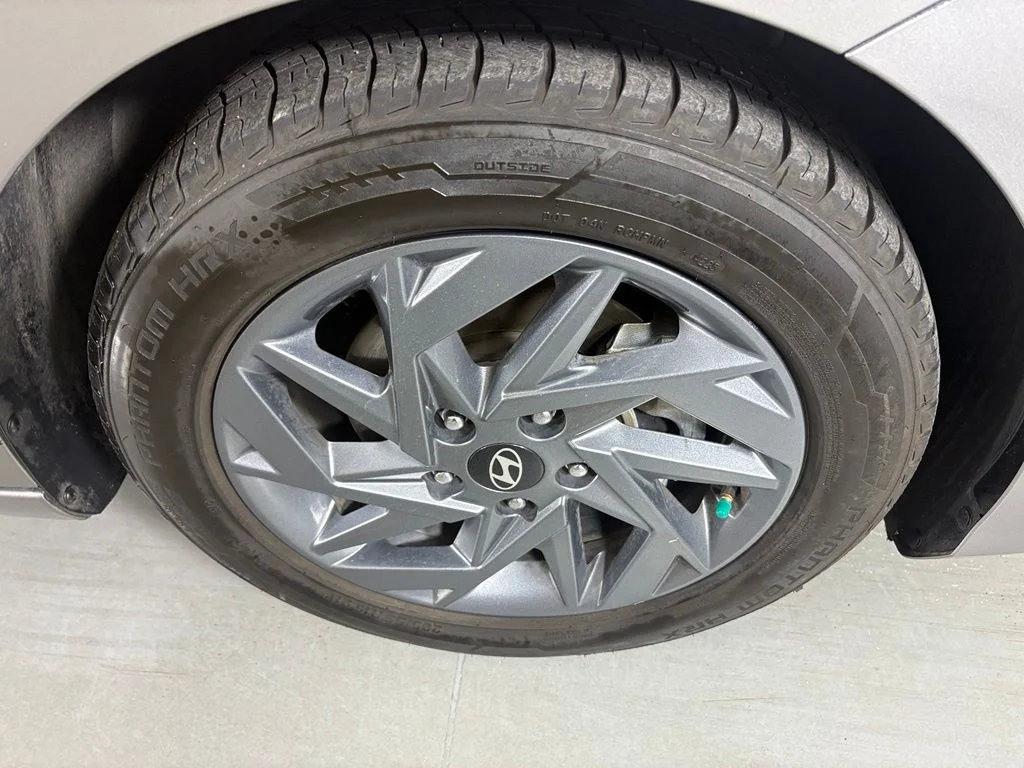 Used 2024 Silver Hyundai SEL image 11