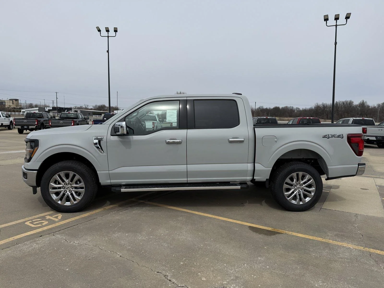 New 2026 Avalanche Ford XLT image 5