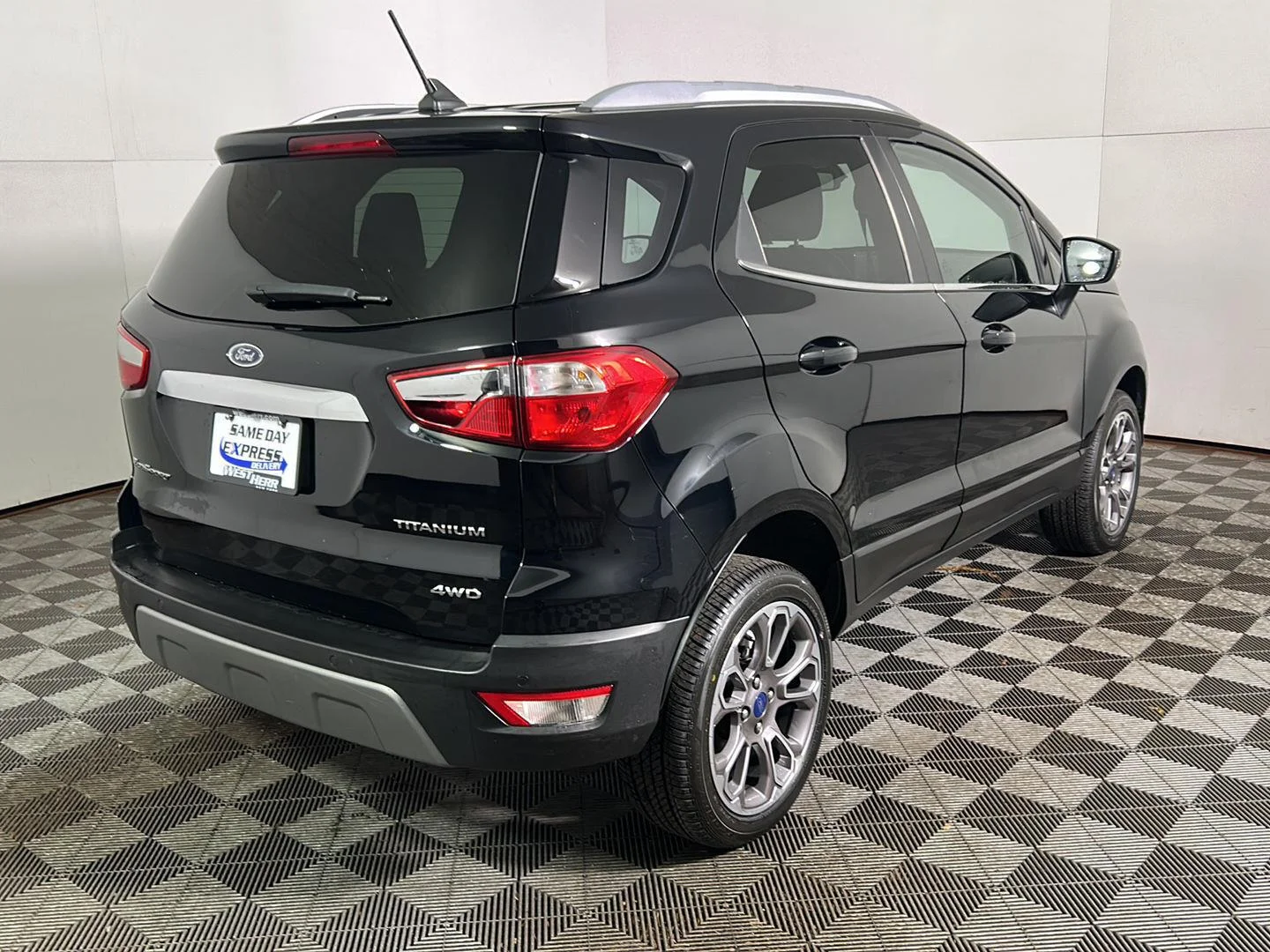 Used 2022 Shadow Black Ford Titanium image 7