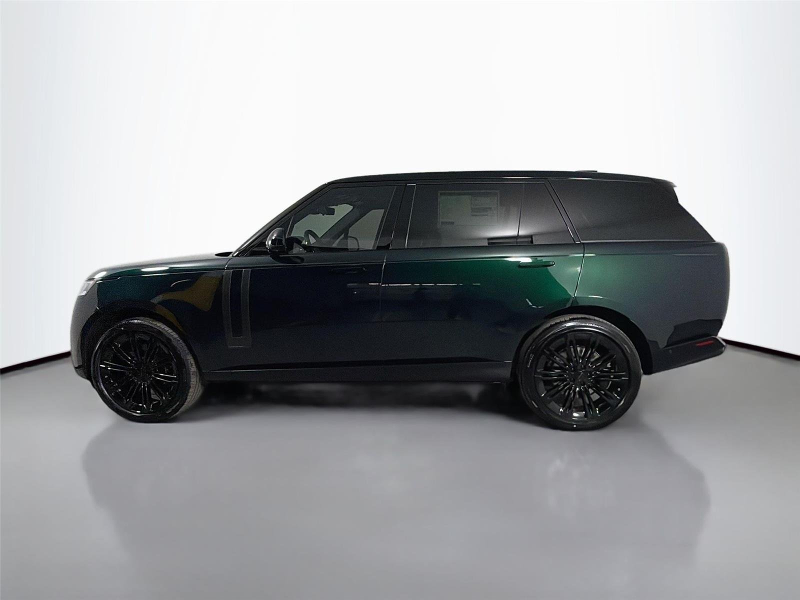 New 2026 British Racing Green LAND ROVER Autobiography image 8