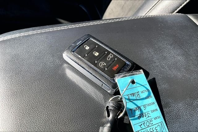 Used 2022 Black Jeep Altitude image 10