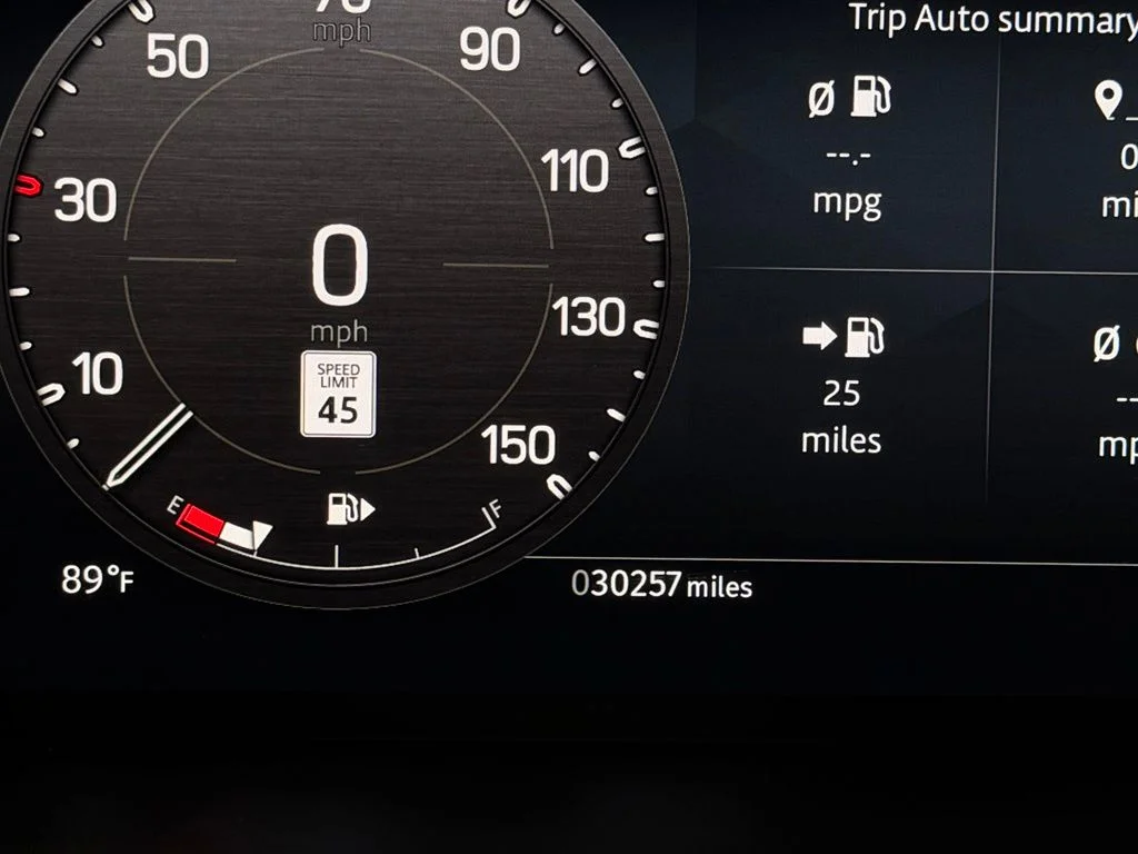 2024 Land Rover Defender X-Dynamic SE - Photo 17