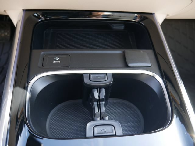 New 2026 Polar White Mercedes-Benz GLA 250 image 38