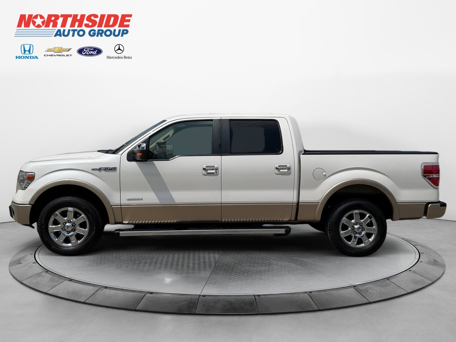 Used 2013 White Platinum Ford Lariat image 4