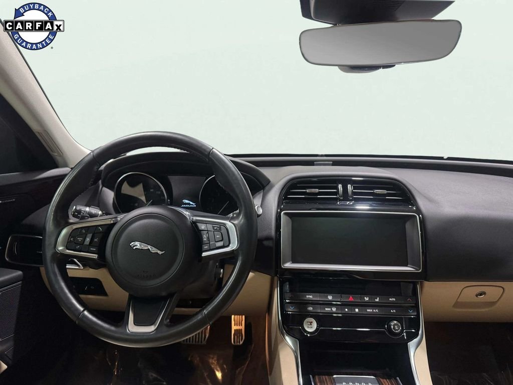 Used 2019  Jaguar 25t Prestige image 10