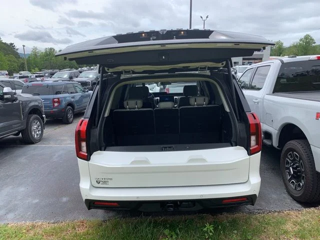 New 2025 White Ford Active image 8