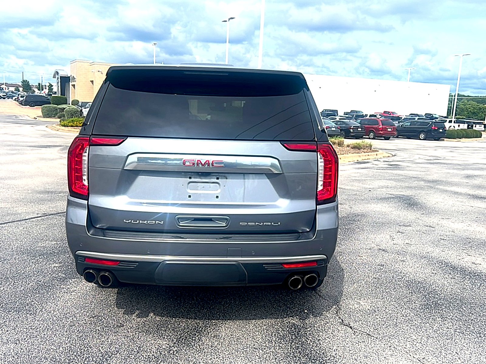 Used 2021 SATIN STEEL METALLIC GMC Denali image 5