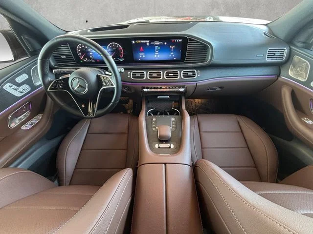 Used 2025  Mercedes-Benz GLS 450 image 21
