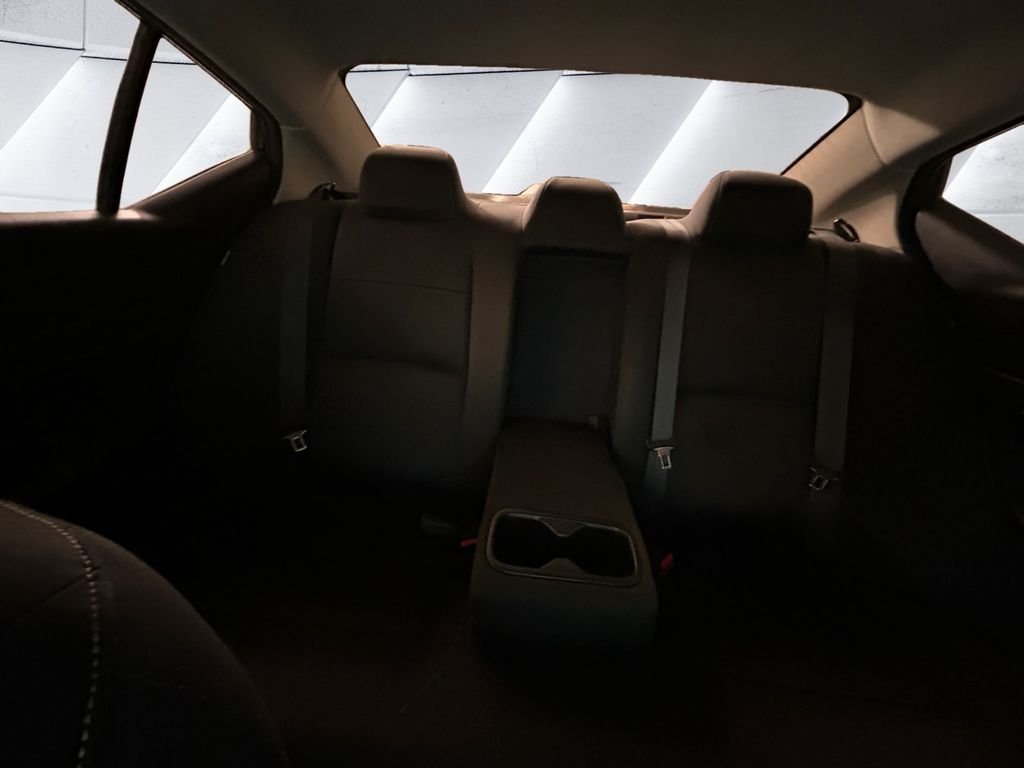 Used 2019 Black Nissan 2.5 SV image 18