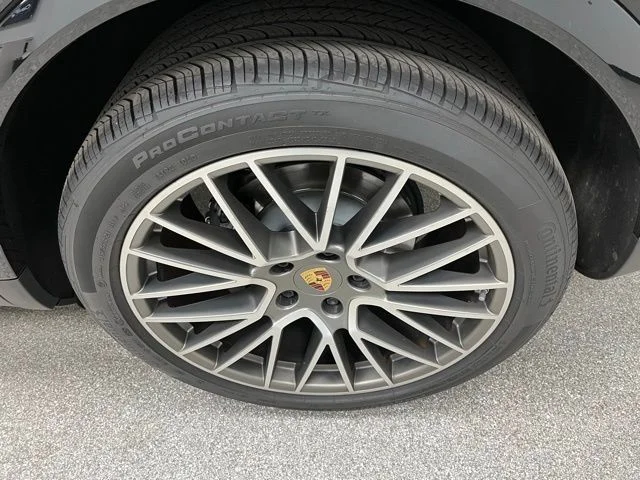2022 Porsche Cayenne Platinum Edition - Photo 14