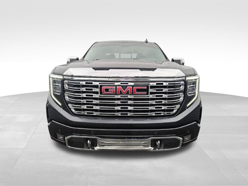 Used 2022 Silver GMC Denali image 8