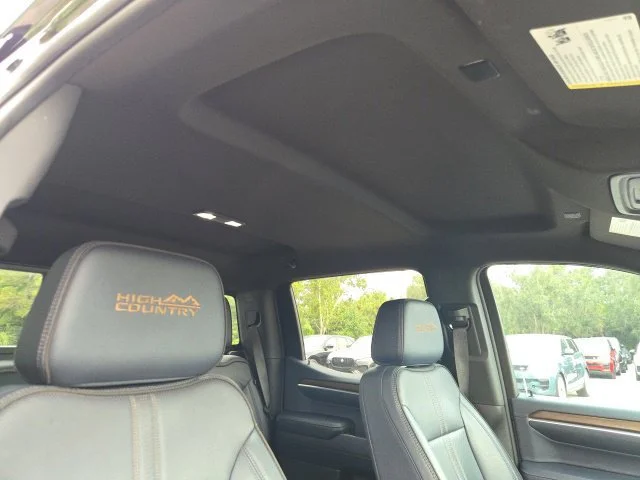 Used 2022 Black Chevrolet High Country image 15