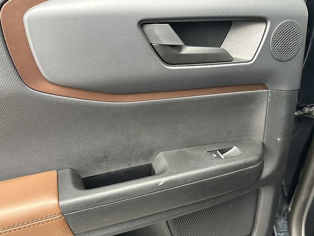 Used 2022 Blue Ford Outer Banks image 17