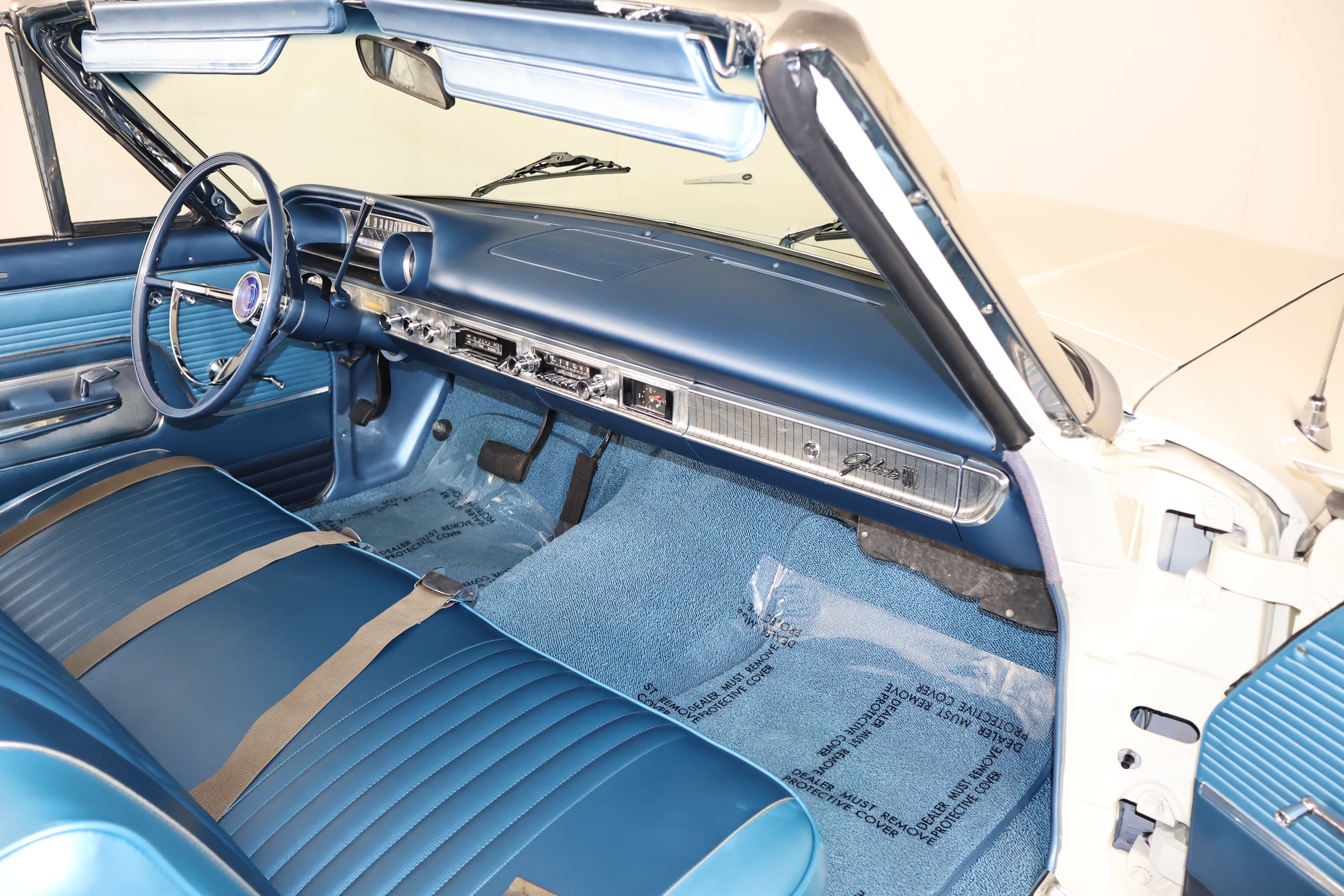 Used 1963 White Ford  image 57