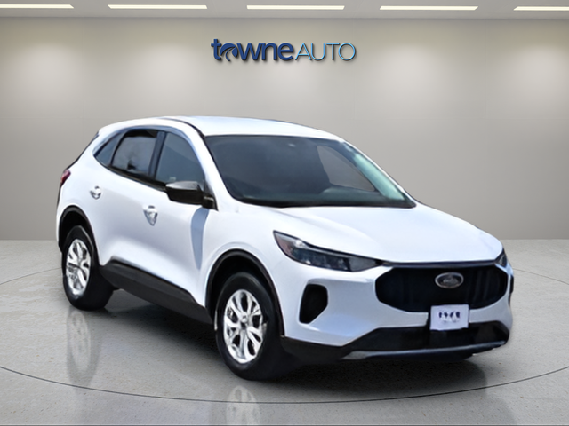 Used 2023 White Ford Active image 10