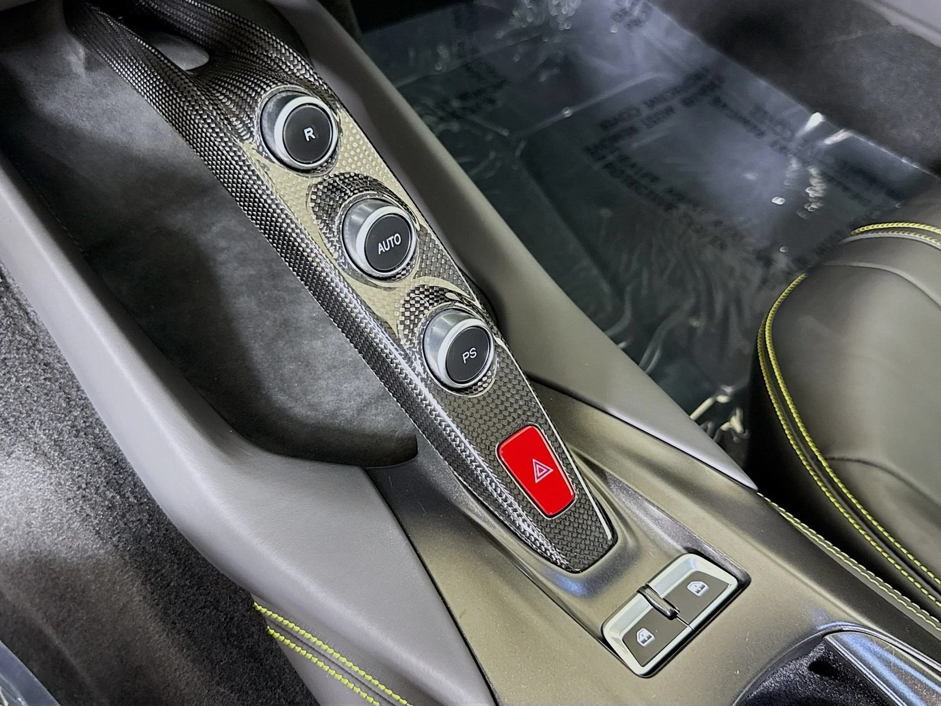 Certified Used 2019 Giallo Triplo Strato Ferrari Base image 15