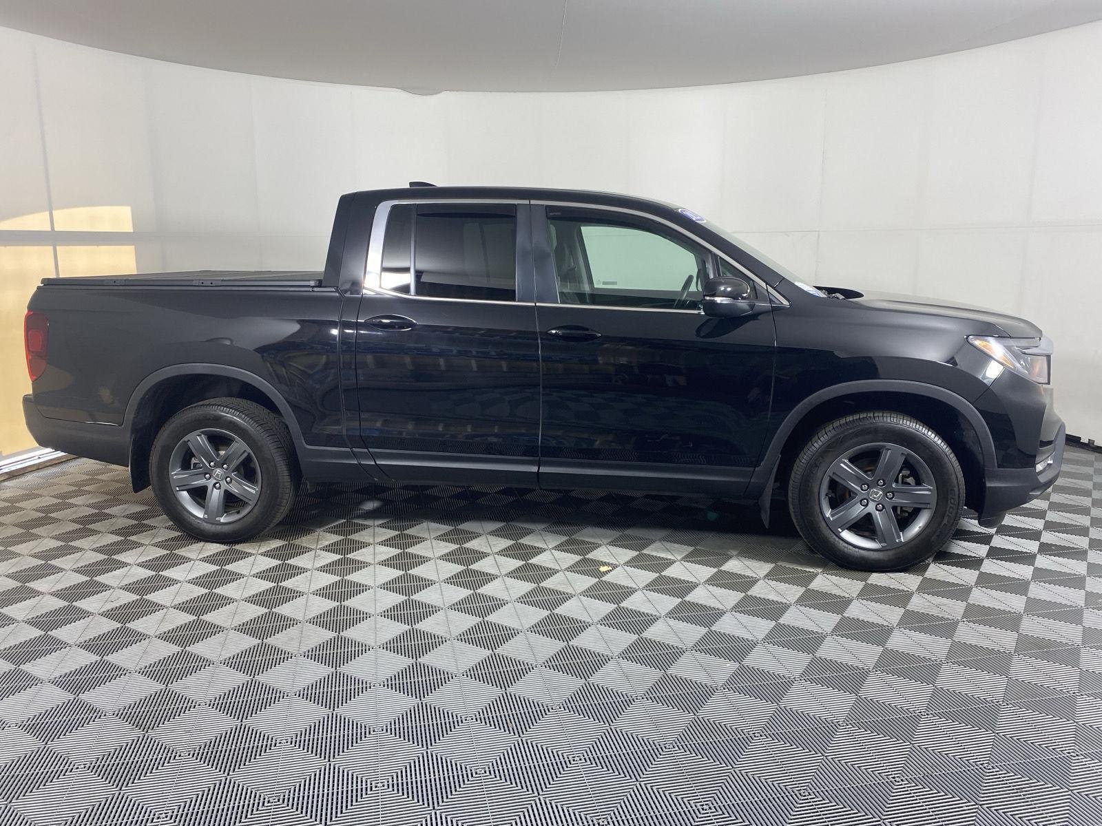 Certified Used 2023 Crystal Black Pearl Honda RTL image 8