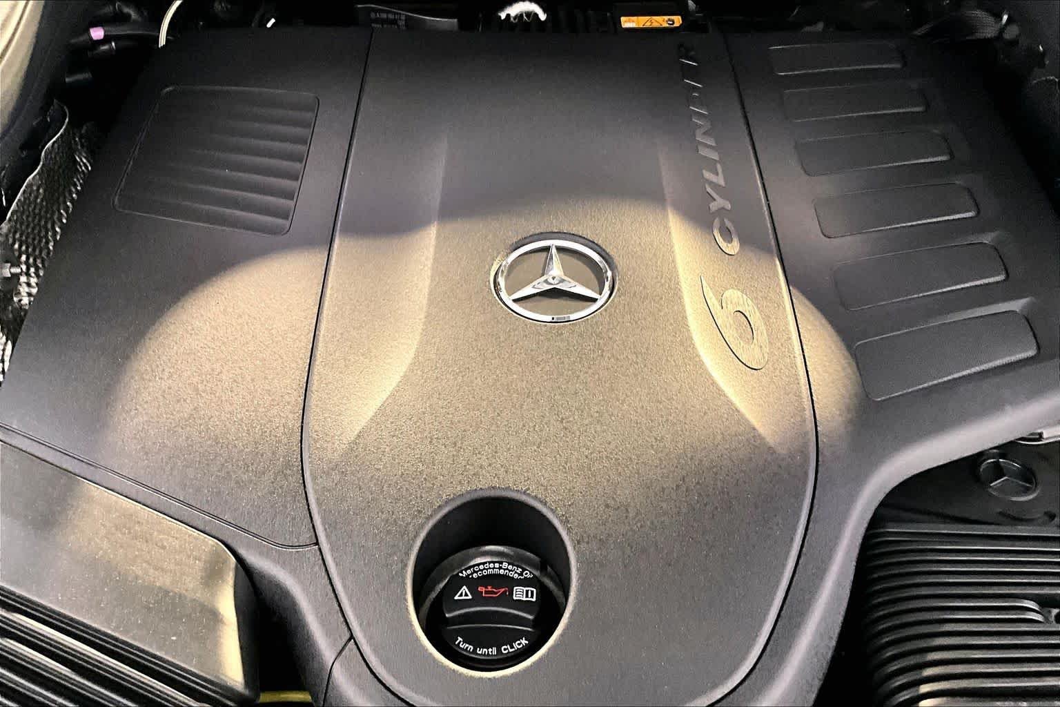New 2026 MANUFAKTUR Alpine Grey Mercedes-Benz GLE 450 image 15