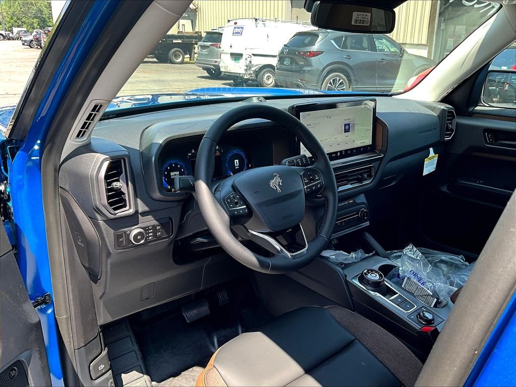 New 2025 Blue Metallic Ford Outer Banks image 7