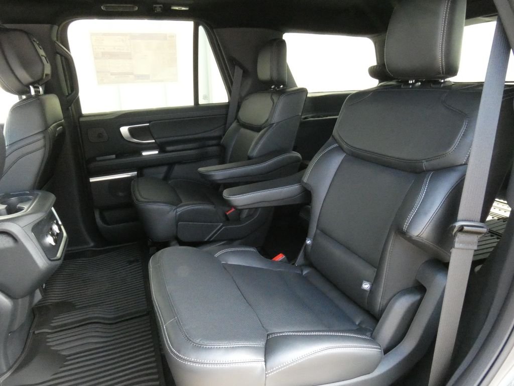 New 2026 Marsh Gray Ford Platinum® image 35