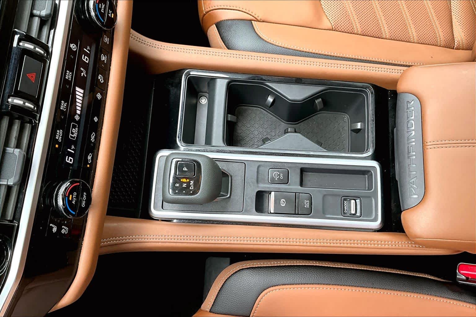 Used 2025 Boulder Gray Pearl Nissan Platinum image 17