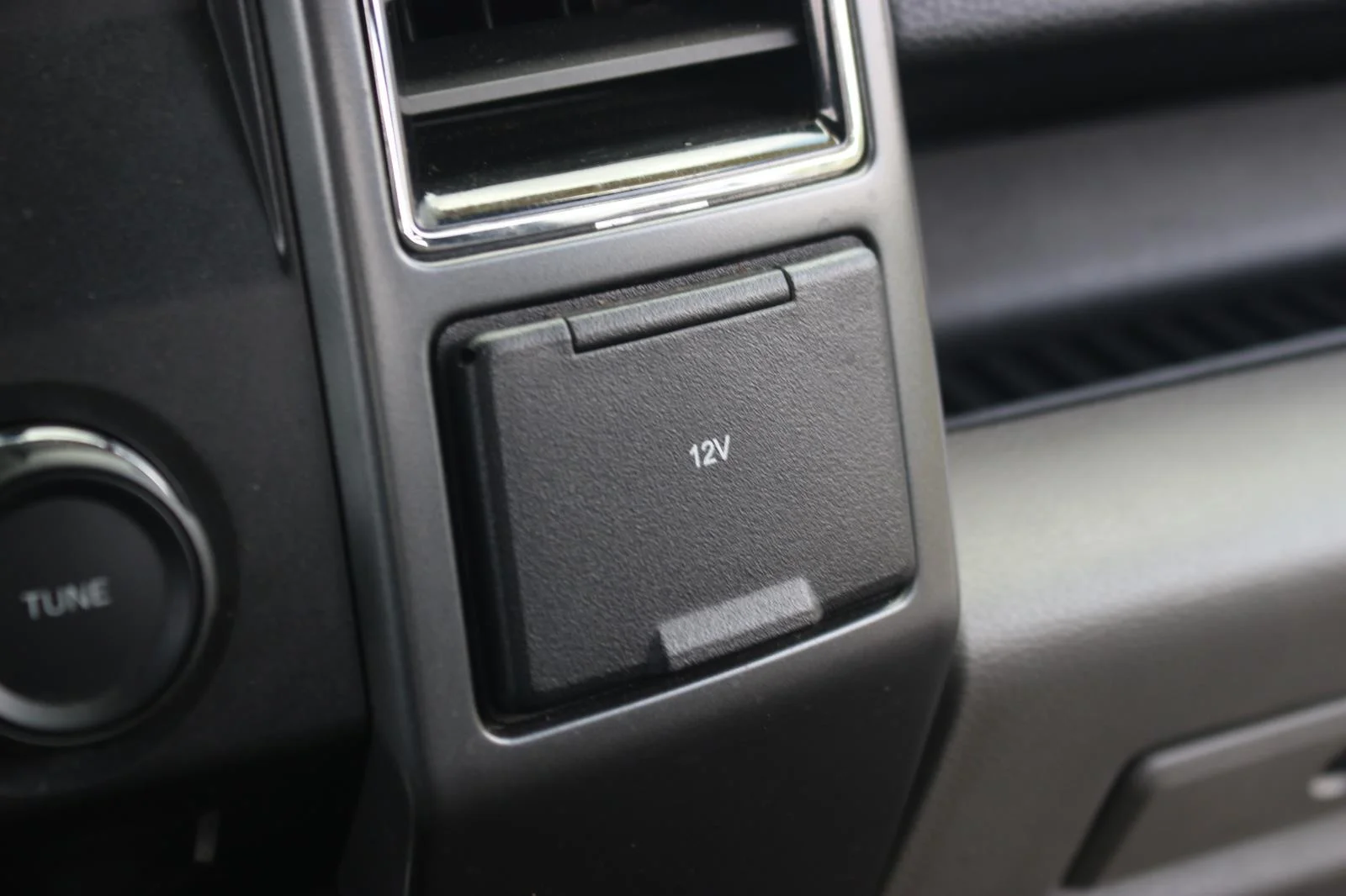 Used 2018 Grey Ford XL image 23