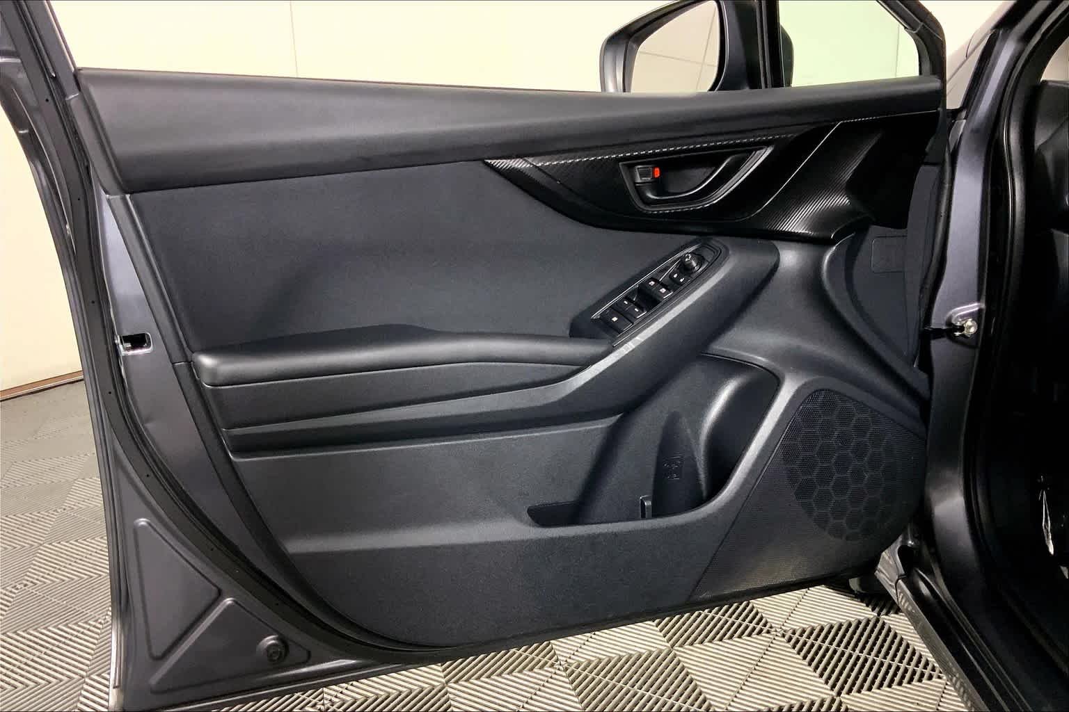 Used 2018 Magnetite Gray Metallic Subaru  image 22