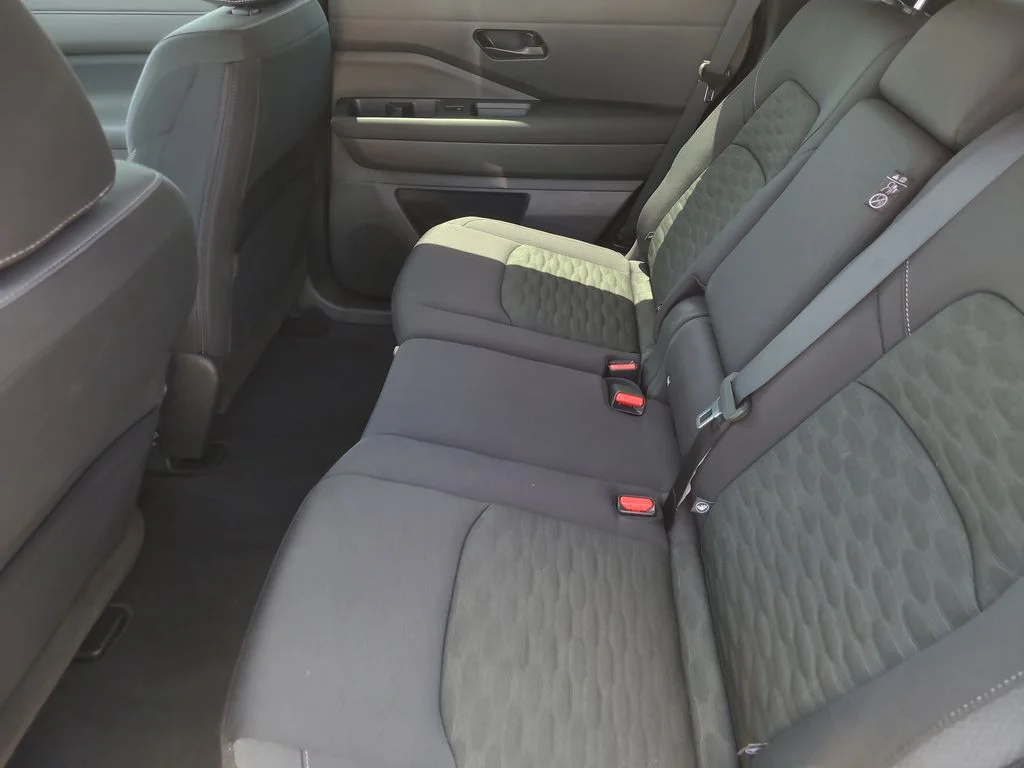 Used 2025 Silver Nissan SV image 16