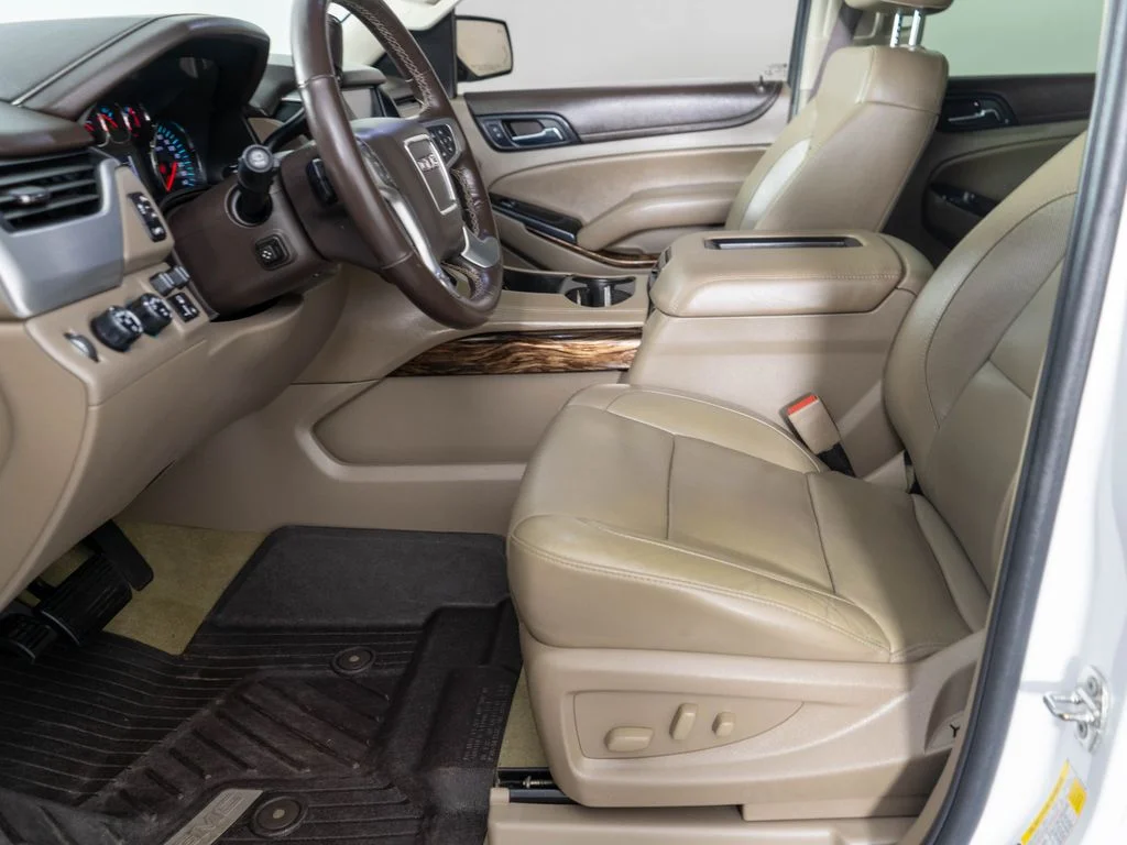 Used 2018 White GMC SLT image 10