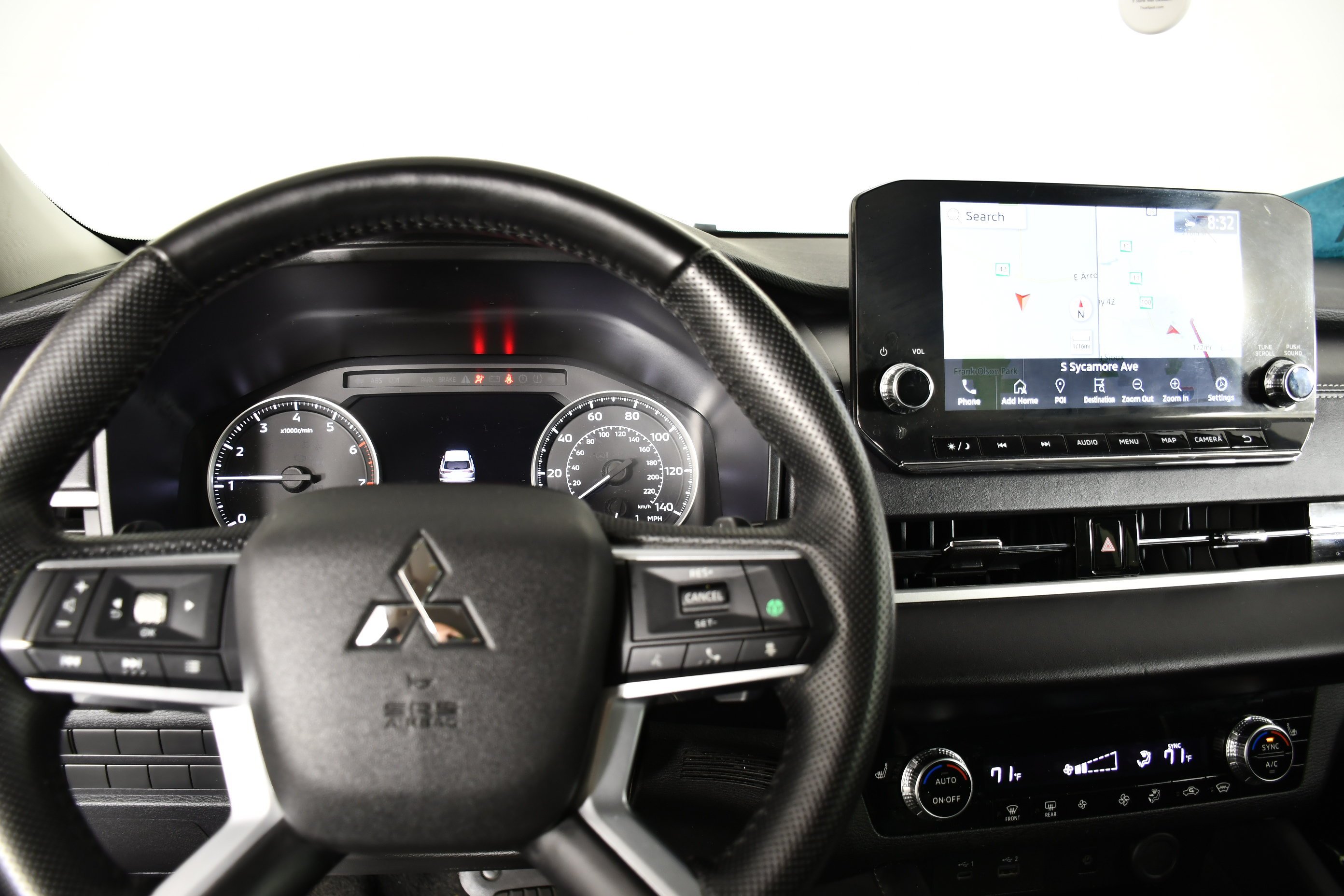 Certified Used 2024 White Diamond Mitsubishi SE image 16