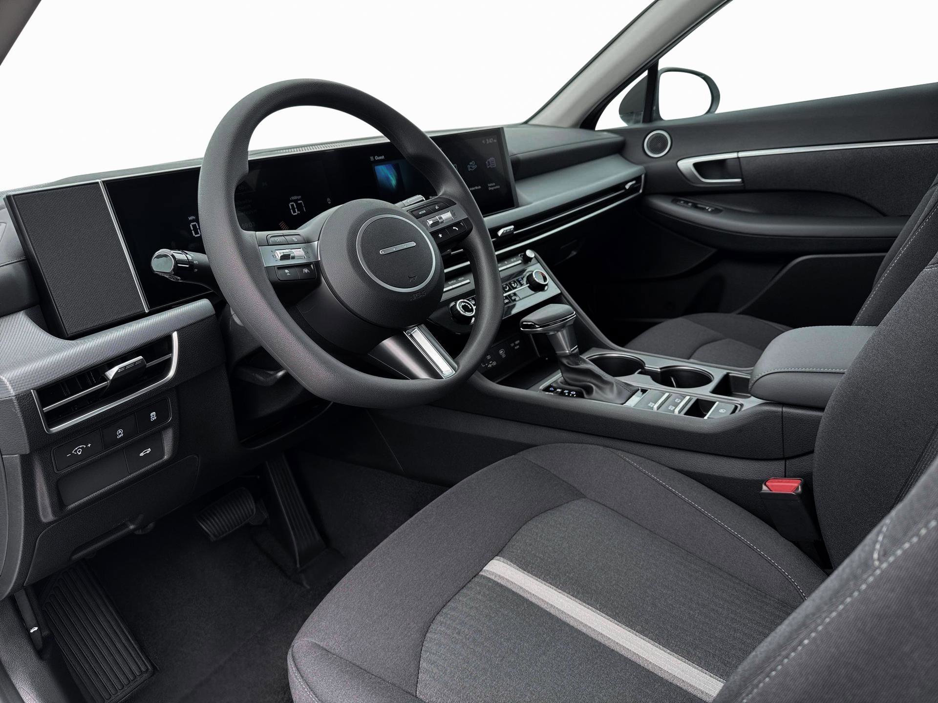 New 2026 Aero Silver Hyundai SE image 14