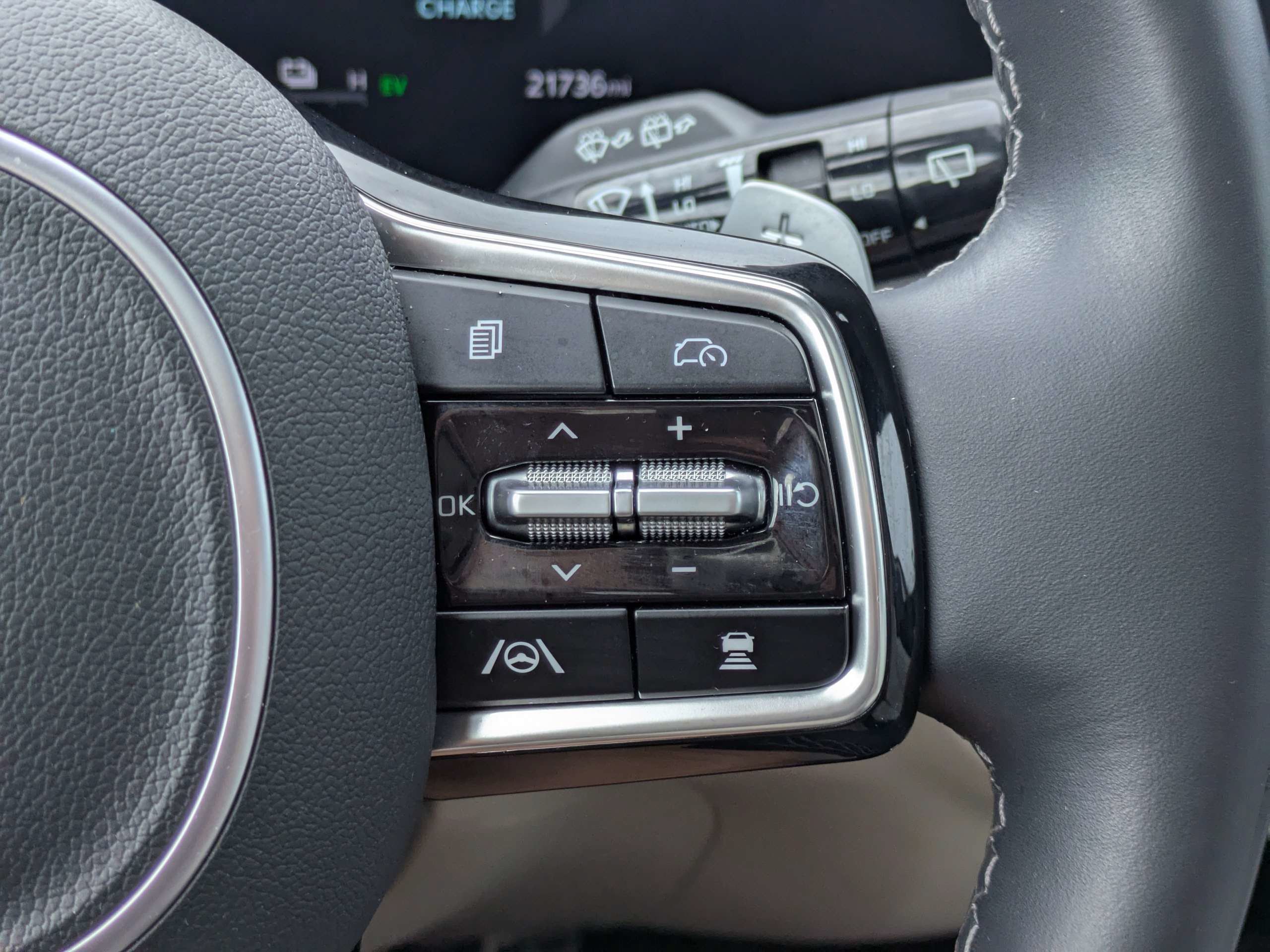 Certified Used 2025 Silky Silver Kia SX Prestige image 23